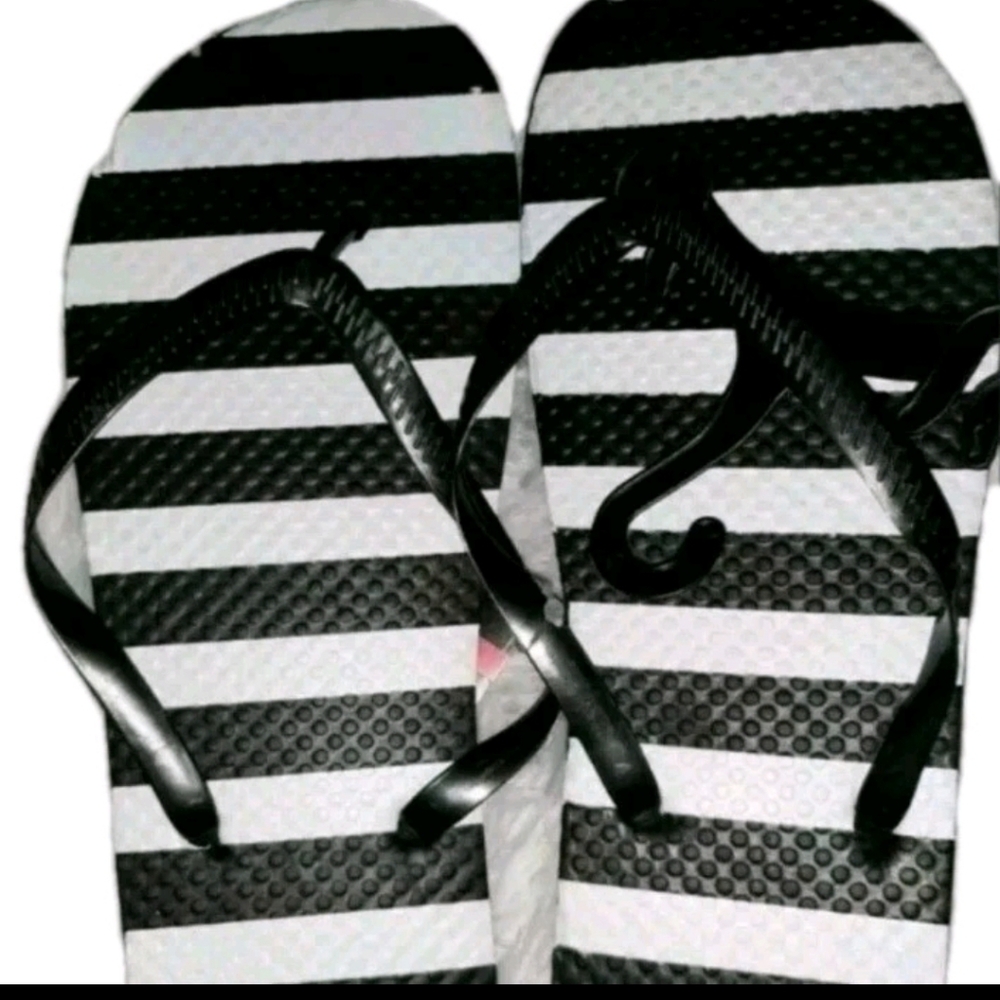 FLIP FLOPS Stripe Womans Size 7-8 NWT